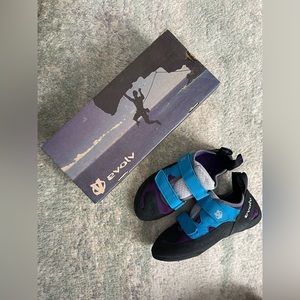 EVOLV Women’s Rock Climbing Shoes
